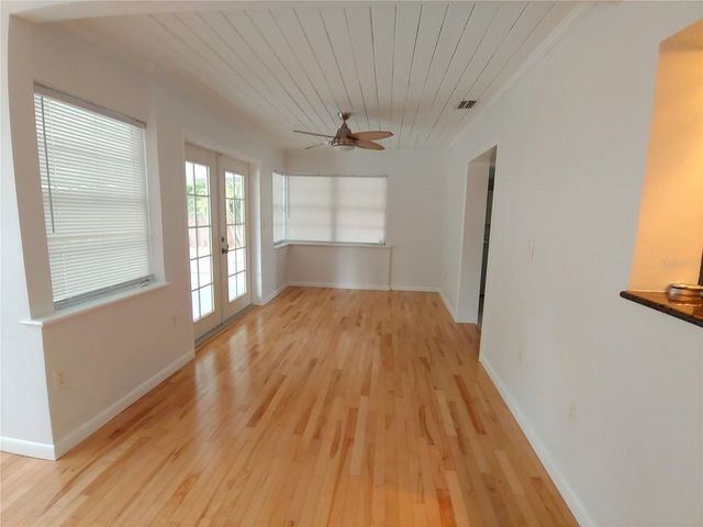5015 EASTCHESTER DRIVE, Sarasota, FL 34234