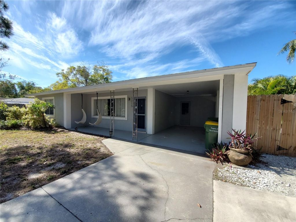 5015 EASTCHESTER DRIVE, Sarasota, FL 34234