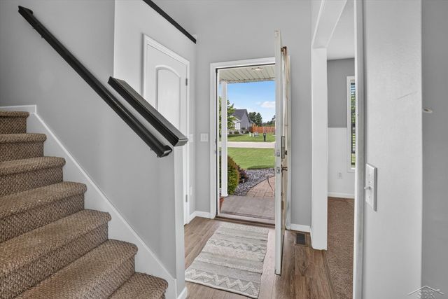 8914 Cottonwood Drive, Tittabawassee Twp, MI 48623