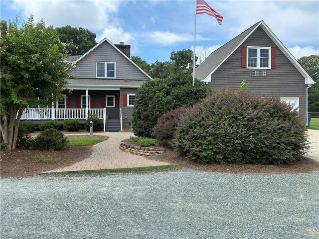 6967 Garrett Store Road, Liberty, NC 27298