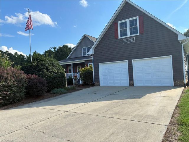6967 Garrett Store Road, Liberty, NC 27298
