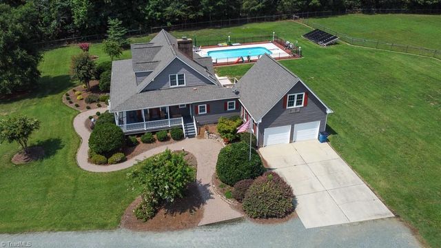 6967 Garrett Store Road, Liberty, NC 27298