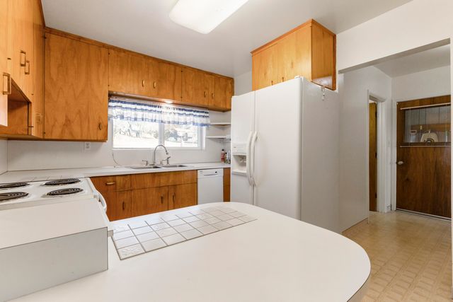 207 S Wendling Street, Klamath Falls, OR 97601