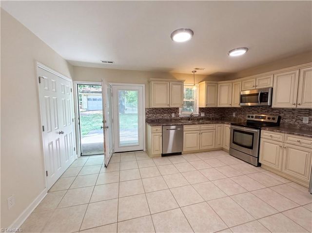 2815 Midpines Drive, Winston-salem, NC 27127