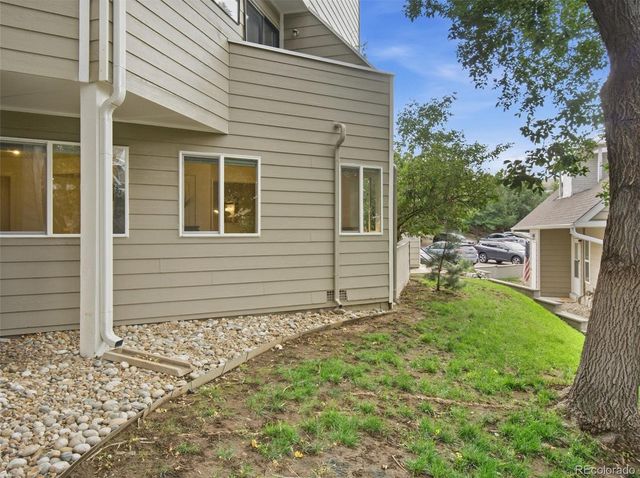 12484 W Nevada Place 105, Lakewood, CO 80228