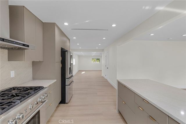 6341 Ranchito, Van Nuys, CA 91401