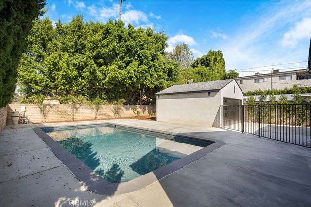 6341 Ranchito, Van Nuys, CA 91401