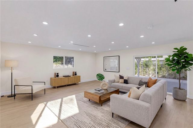 6341 Ranchito, Van Nuys, CA 91401