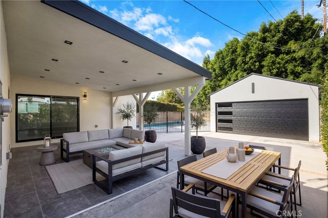 6341 Ranchito, Van Nuys, CA 91401