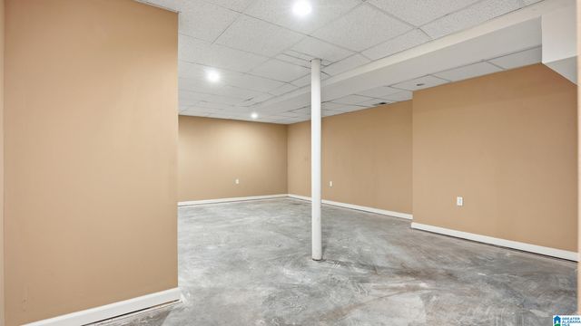 528 STRONGBOW DRIVE, Birmingham, AL 35214