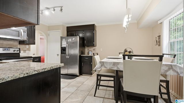 528 STRONGBOW DRIVE, Birmingham, AL 35214
