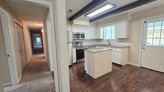 1047 Arcadia, Baton Rouge, LA 70810