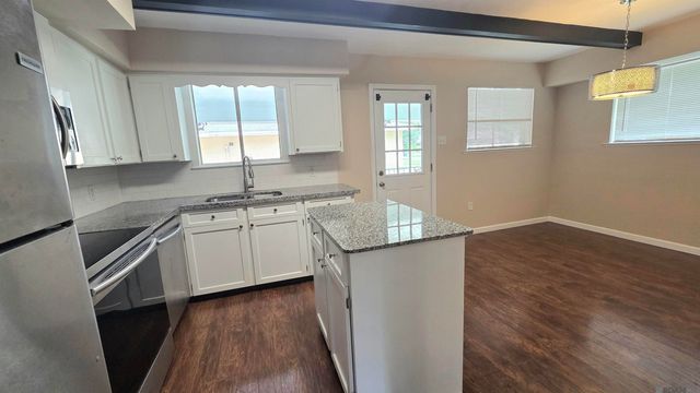 1047 Arcadia, Baton Rouge, LA 70810