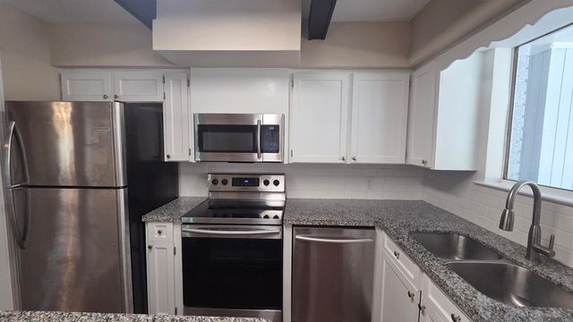 1047 Arcadia, Baton Rouge, LA 70810