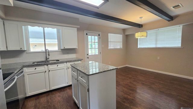 1047 Arcadia, Baton Rouge, LA 70810