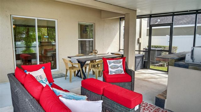 1055 SEMINOLE SKY DRIVE, Ruskin, FL 33570