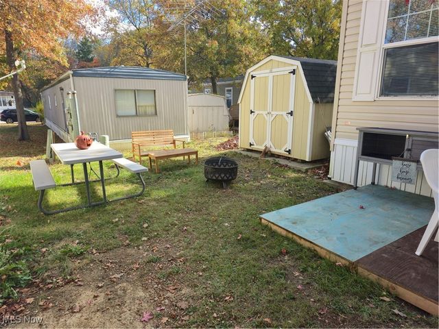 292 Westwoods, Amherst, OH 44001