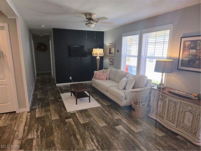 292 Westwoods, Amherst, OH 44001