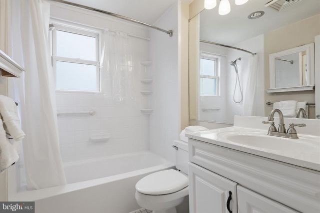 855 ELKINS AVE, Elkins Park, PA 19027