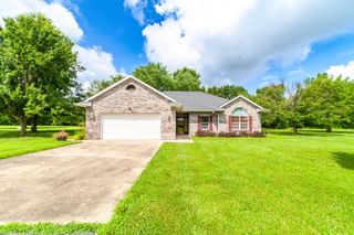 12251 N NICOLE DR, Hallsville, MO 65255