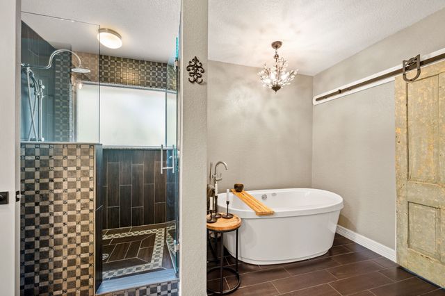 230 Hidden Acres Lane, Weatherford, TX 76087