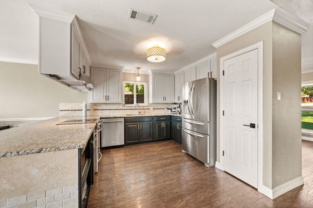 230 Hidden Acres Lane, Weatherford, TX 76087