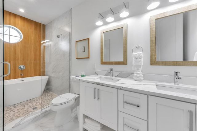 518 SPRING AVENUE, Anna Maria, FL 34216