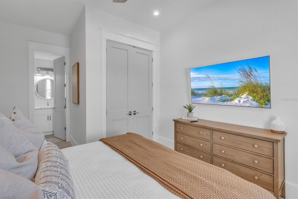 Image 20 of property listing at 518 SPRING AVENUE, Anna Maria, FL 34216