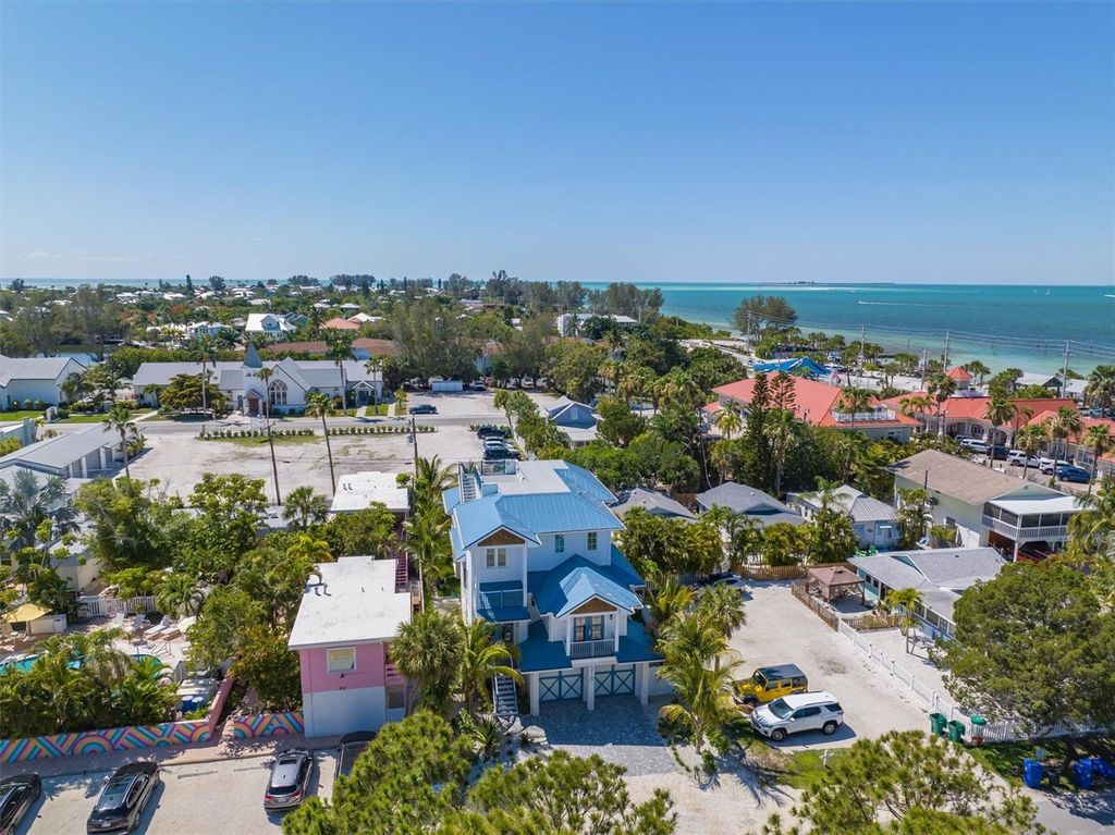 Image 55 of property listing at 518 SPRING AVENUE, Anna Maria, FL 34216
