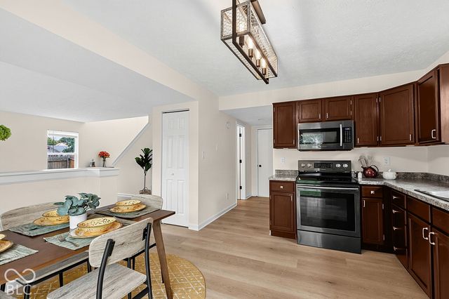 5228 Waterton Lakes Drive, Indianapolis, IN 46237