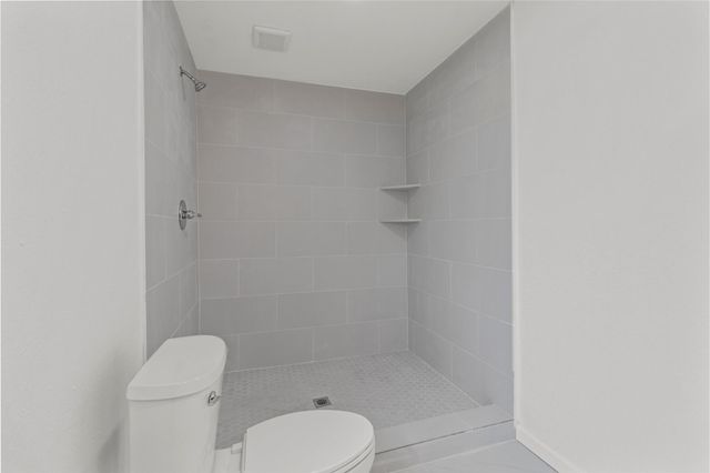 501 Valley Brook Drive, La Porte, TX 77571