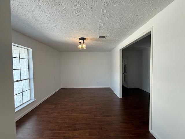 501 Valley Brook Drive, La Porte, TX 77571