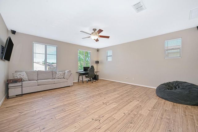 8385 Horncastle Ave, Roseville, CA 95747