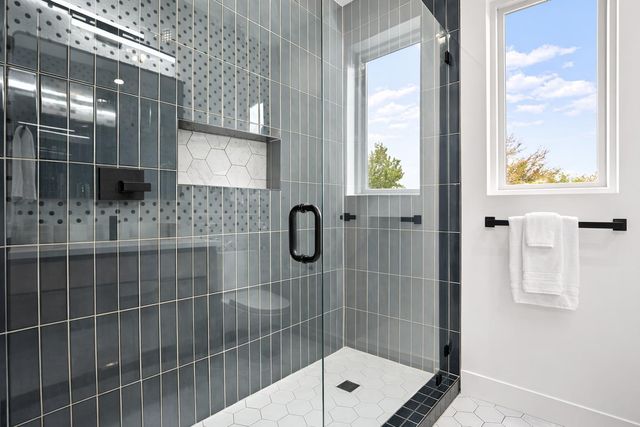 2919 E 13th ST 2, Austin, TX 78702