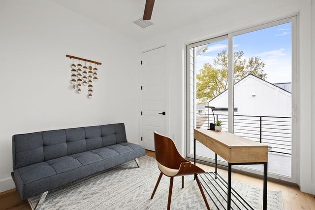 2919 E 13th ST 2, Austin, TX 78702