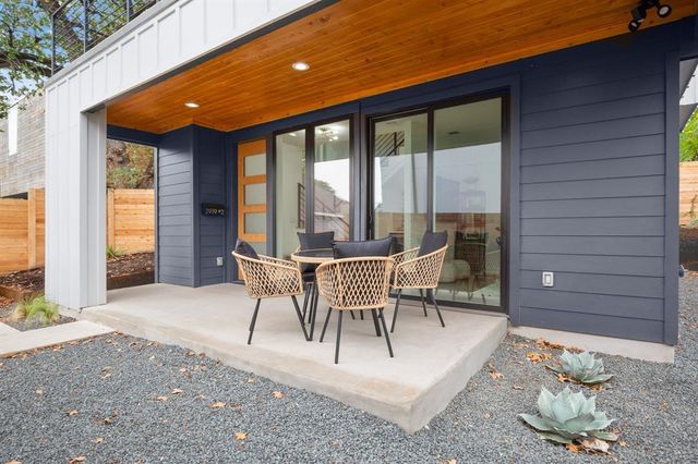 2919 E 13th ST 2, Austin, TX 78702