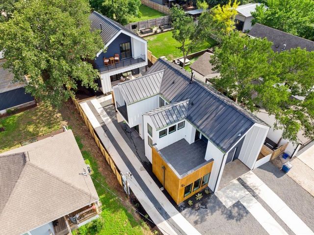 2919 E 13th ST 2, Austin, TX 78702