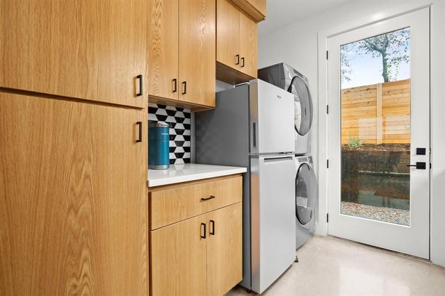 2919 E 13th ST 2, Austin, TX 78702