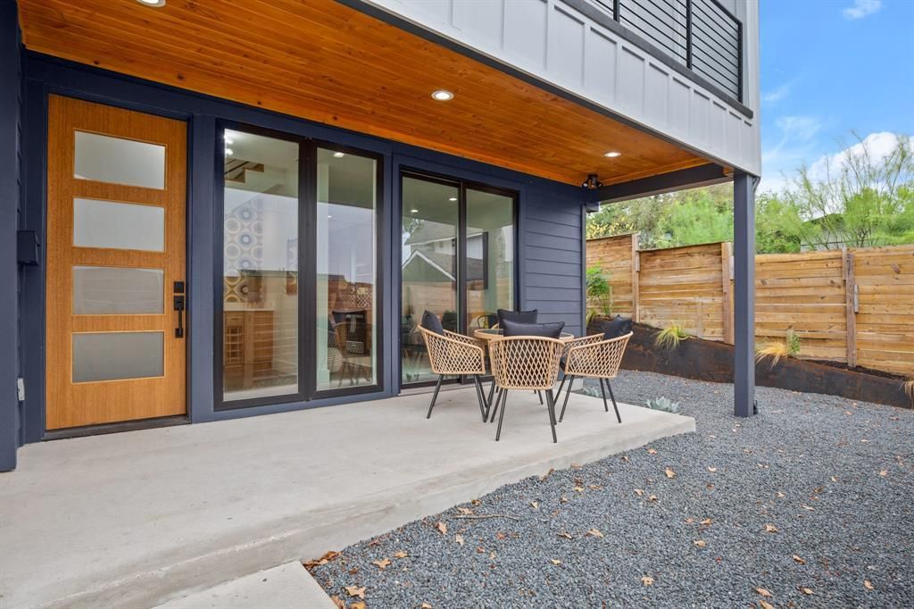 2919 E 13th ST 2, Austin, TX 78702