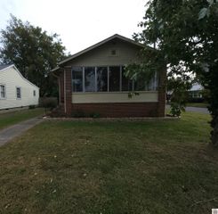1758 jefferson st, Paducah, KY 42001