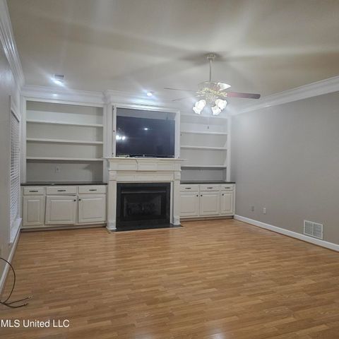 6635 Renee Drive, Olive Branch, MS 38654