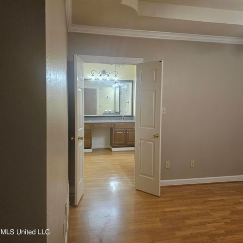 6635 Renee Drive, Olive Branch, MS 38654