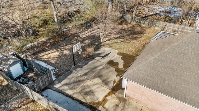 6635 Renee Drive, Olive Branch, MS 38654