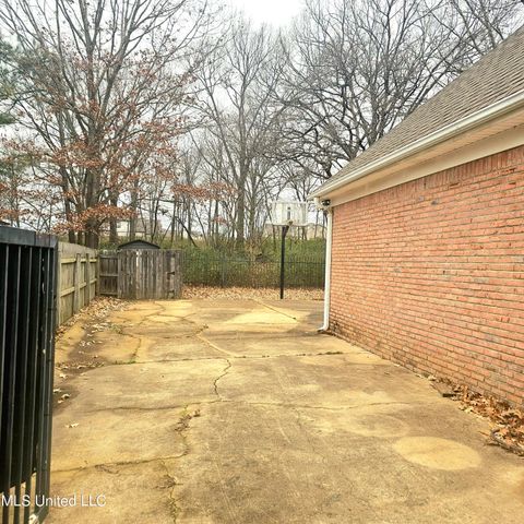 6635 Renee Drive, Olive Branch, MS 38654