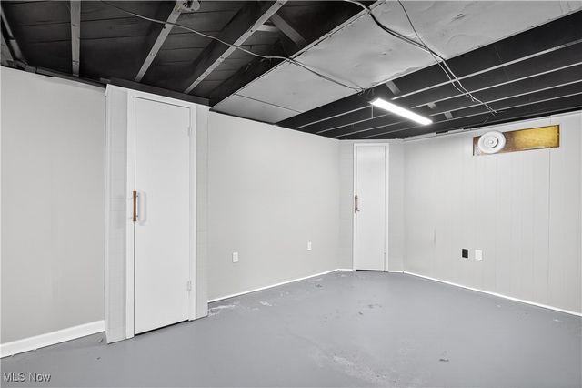 5493 Thomas Street, Maple Heights, OH 44137