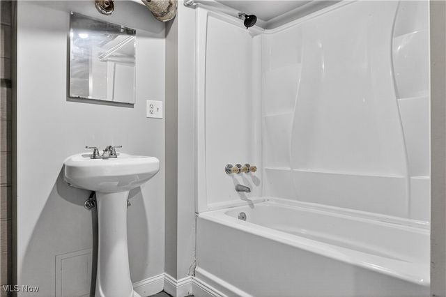 5493 Thomas Street, Maple Heights, OH 44137