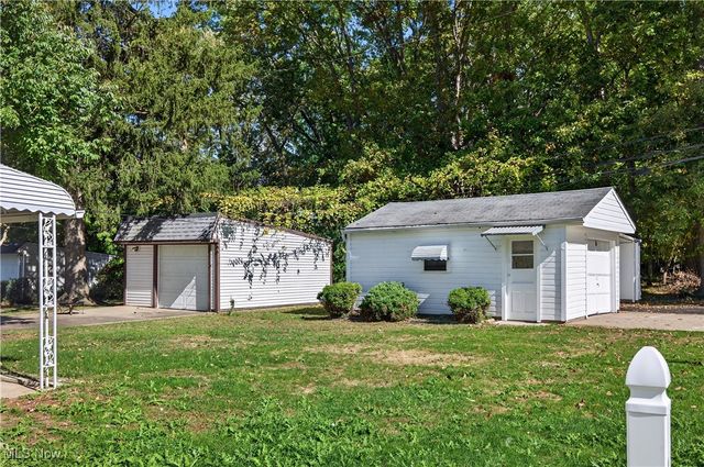 5493 Thomas Street, Maple Heights, OH 44137