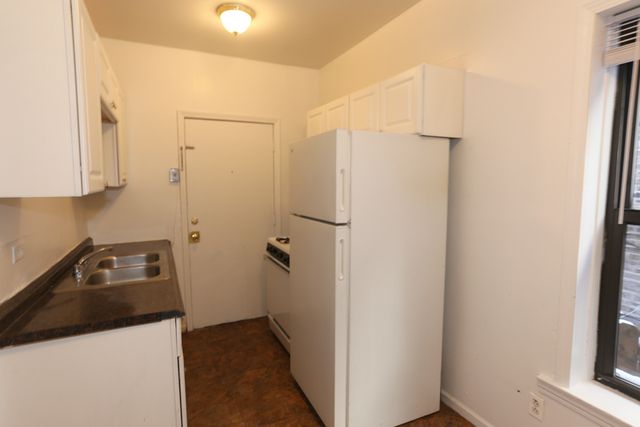933 W Sunnyside Avenue 1N, Chicago, IL 60640