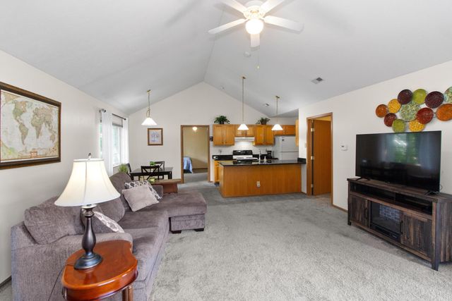 6069 Blendon Chase Drive, 17, Westerville, OH 43081