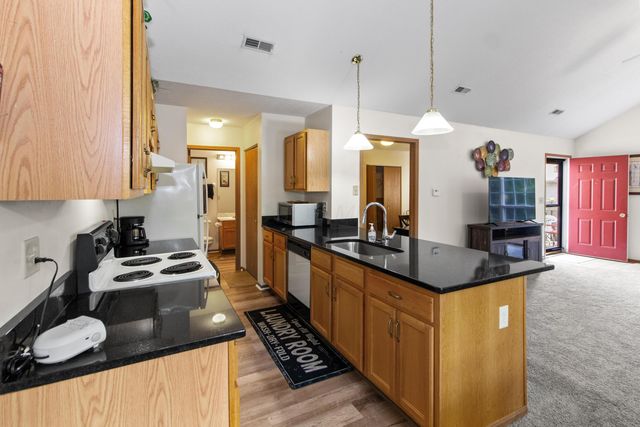 6069 Blendon Chase Drive, 17, Westerville, OH 43081